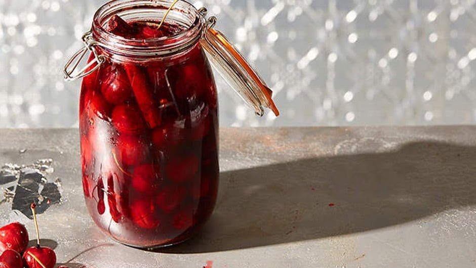 سریع ترین روش تهیه ترشی گیلاس به دو روش