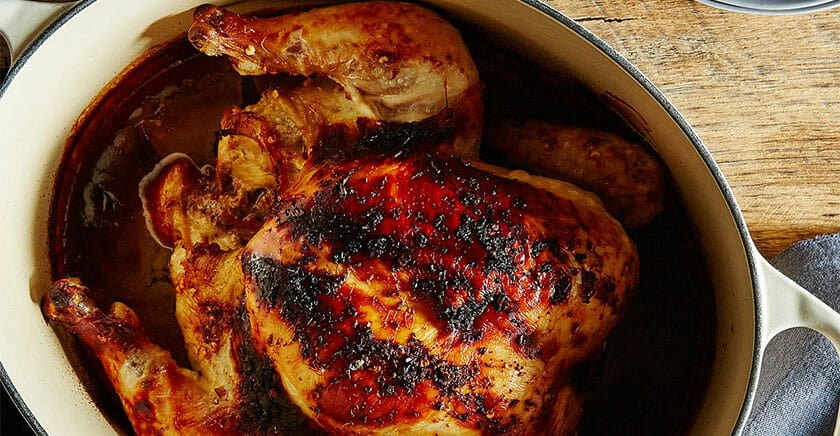 طرز تهیه مرغ تریاکی شکم‌پر با سس مخصوص خانگی