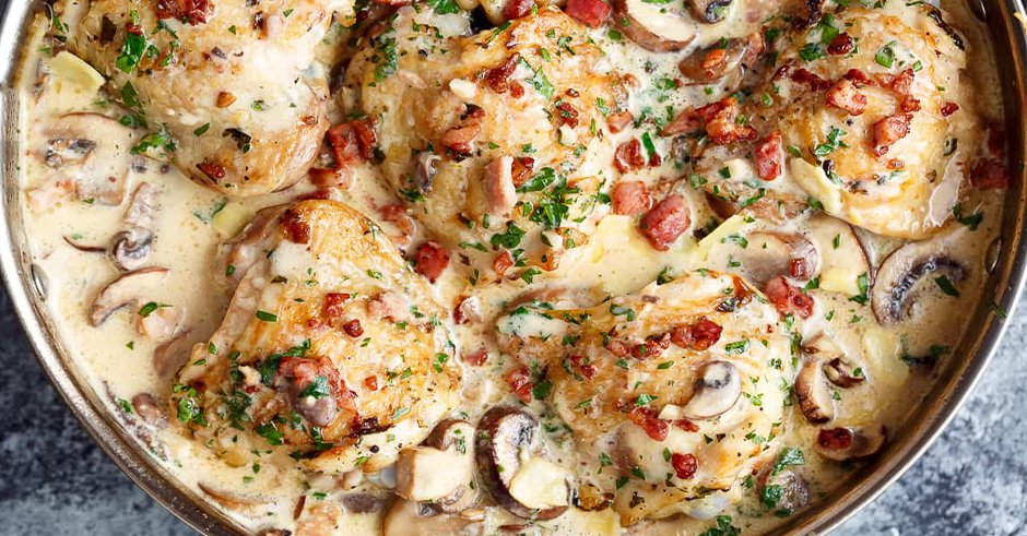 طرز تهیه خوراک مرغ با سس قارچ و پارمسان