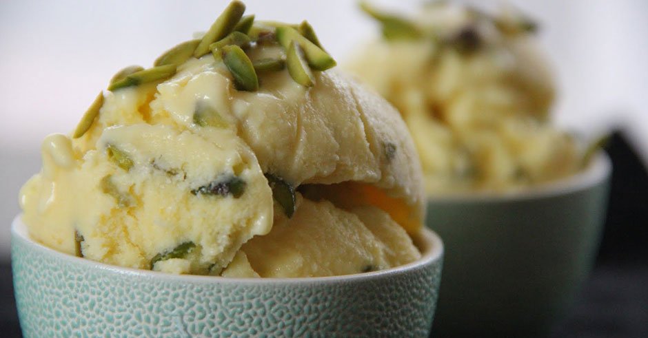 طرز تهیه بستنی سنتی خانگی اما حرفه‌ای