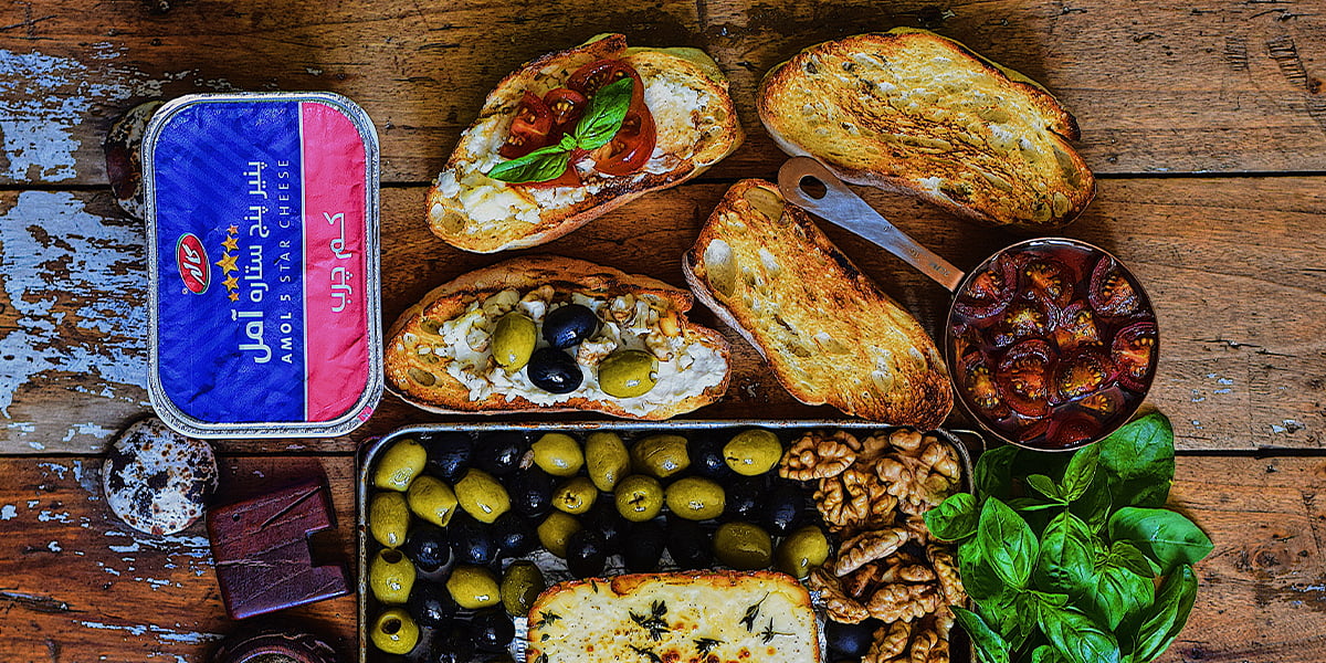 طرز تهیه بروسکتا پنیری ؛ یک میان‌وعده خلاقانه و ساده با سس پستو