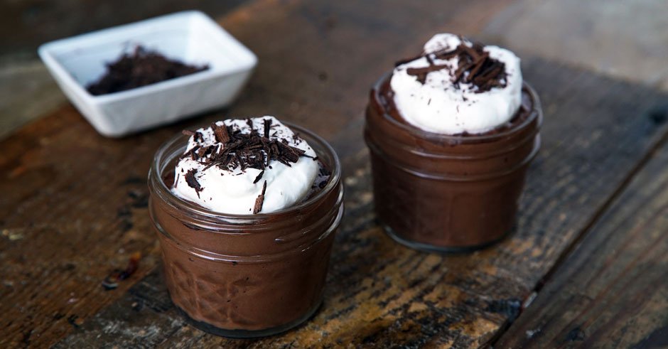 طرز تهیه موس شکلاتی با خامه قنادی سولیانو و شکلات سوربن