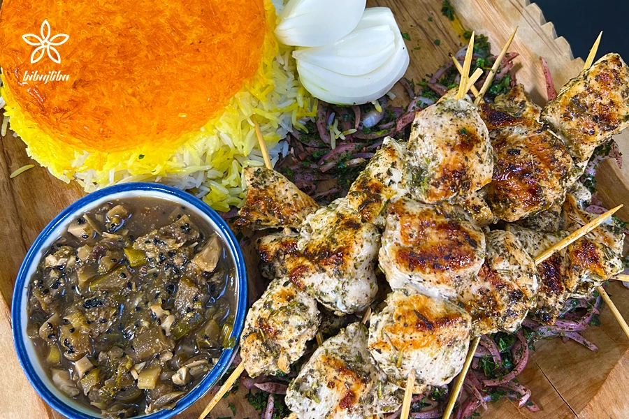 جوجه کباب با سس ماست