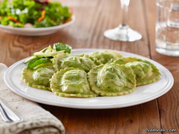 راویولى پنیر و اسفناج