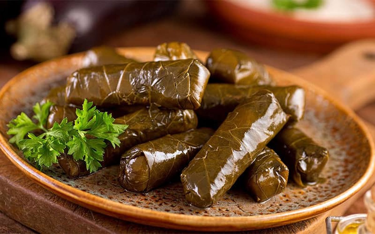 دلمه برگ مو آذربایجان