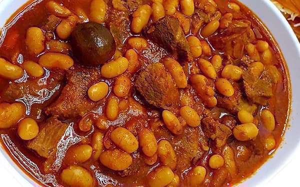 خورش گوشت و لوبیا