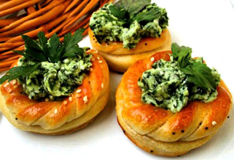 نان و پنیر و سبزی مجلسی