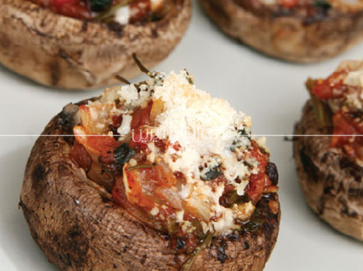 اردور قارچ با پنیر فتا