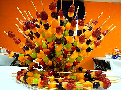 کباب میوه‌جات برای کودکان